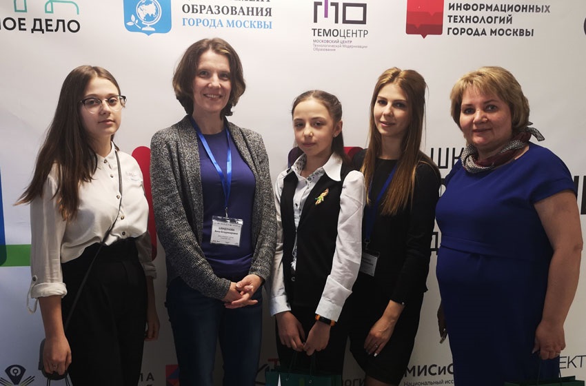 Specially for City-XXI: Российские школьники разработали обучающий онлайн курс для пожилых людей и начнут практиковать его в миниполисах компании
