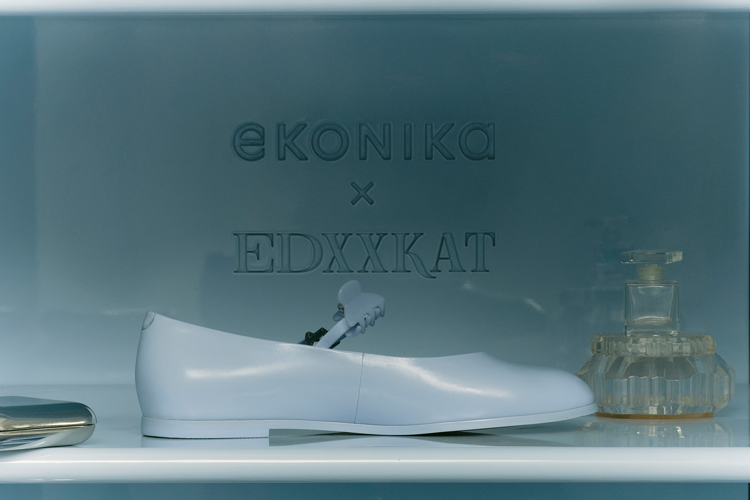 «Синяя комната»: совместный проект EKONIKA и EDxxKAT