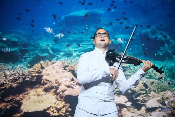 Выступление скрипача-виртуоза Марко Крассо